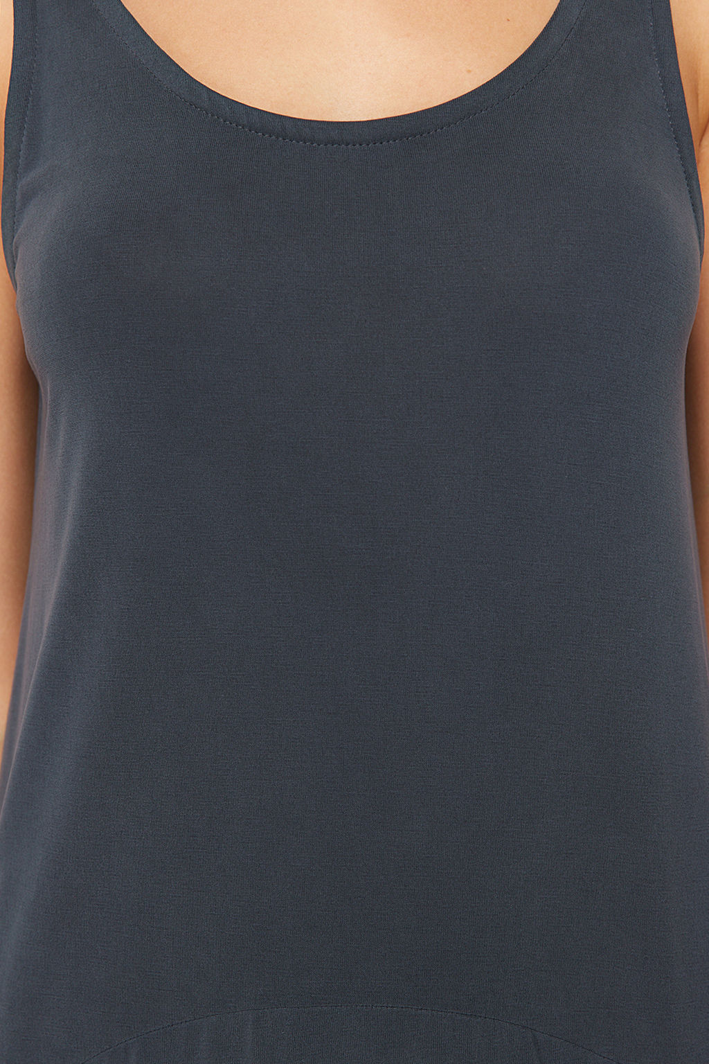 TRENDYOLMILLA Antrasit Ask?l? Havuz Yaka Modal Icerikli Shift/Duz Midi Orme Elbise TWOSS24EL00410