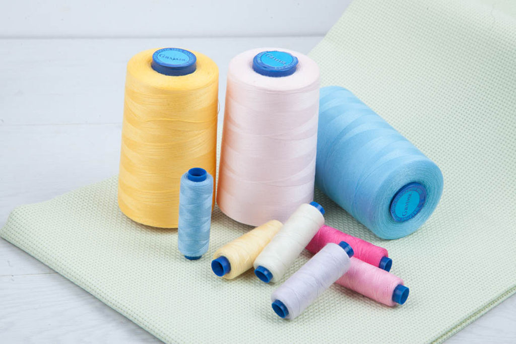 Швейные нитки (полиэстер) 40/2 4570 м Gamma ( 301-400 ) 4570 м