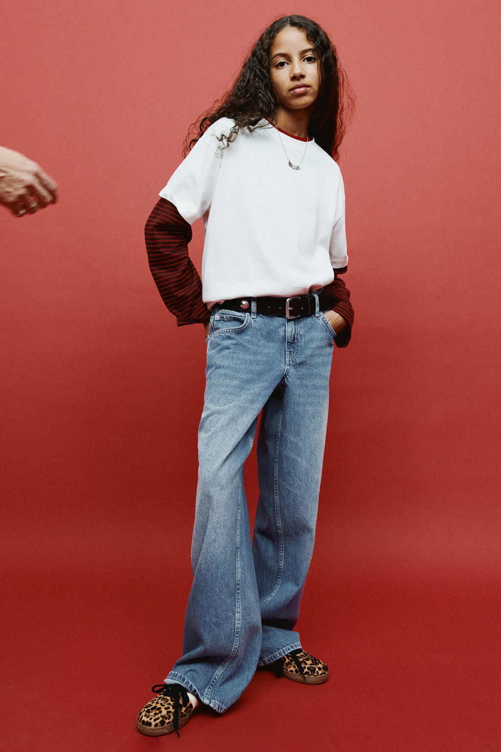 ANIMAL PRINT PATCH WIDE-LEG JEANS - Zara фото 5