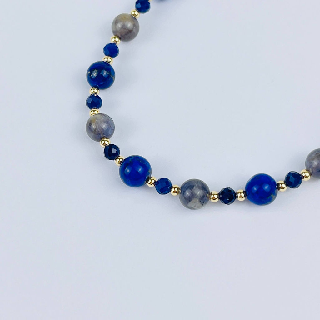 Браслет регулируемый из Лазурита, Иолита и Содалита - Радуга самоцветов фото 4