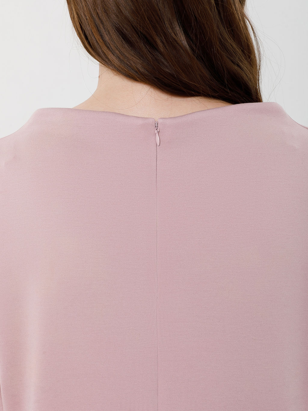 Платье с цельнокроеным рукавом