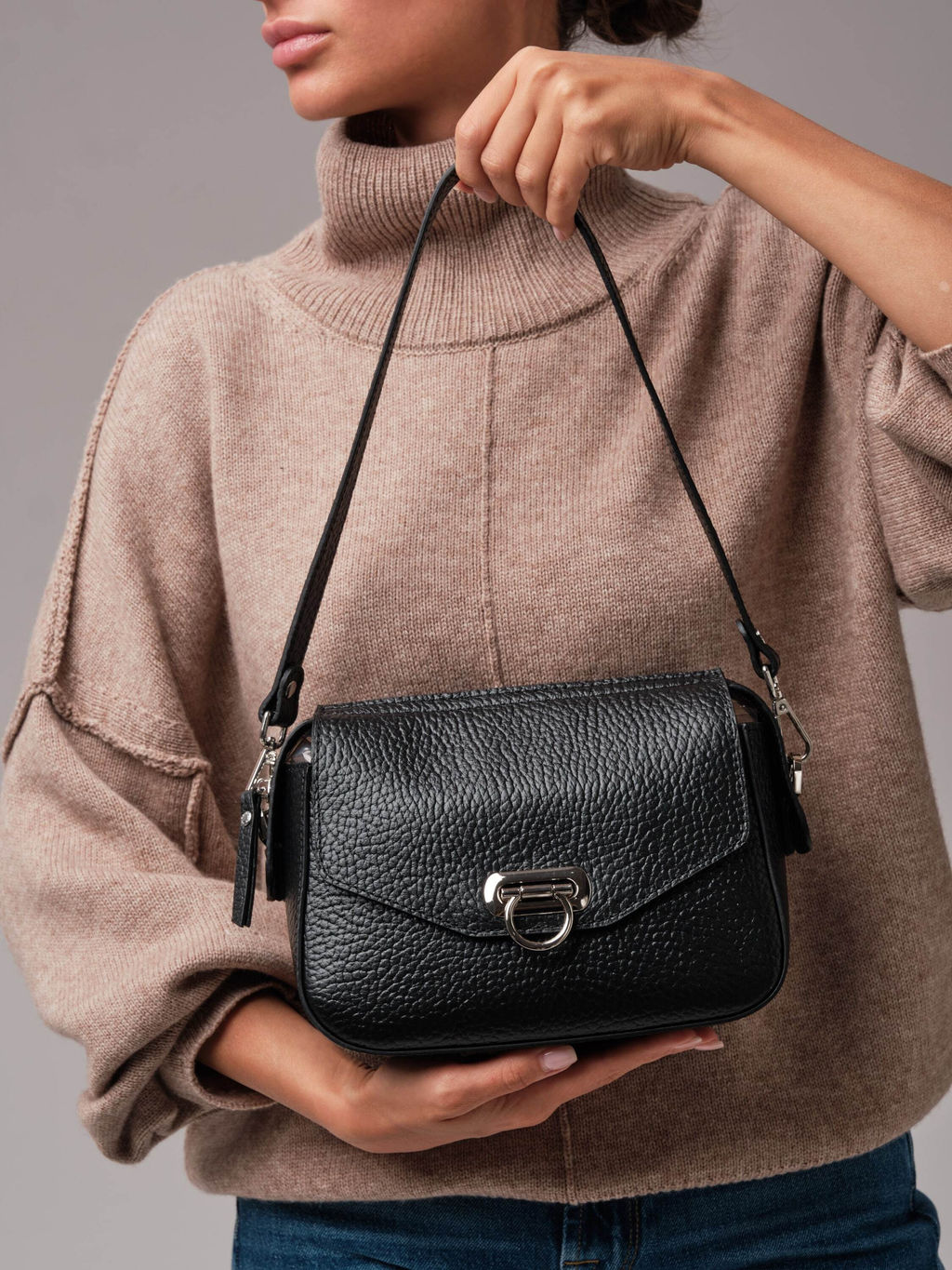 Женская сумка кросс-боди Azaro 3684 черный соло