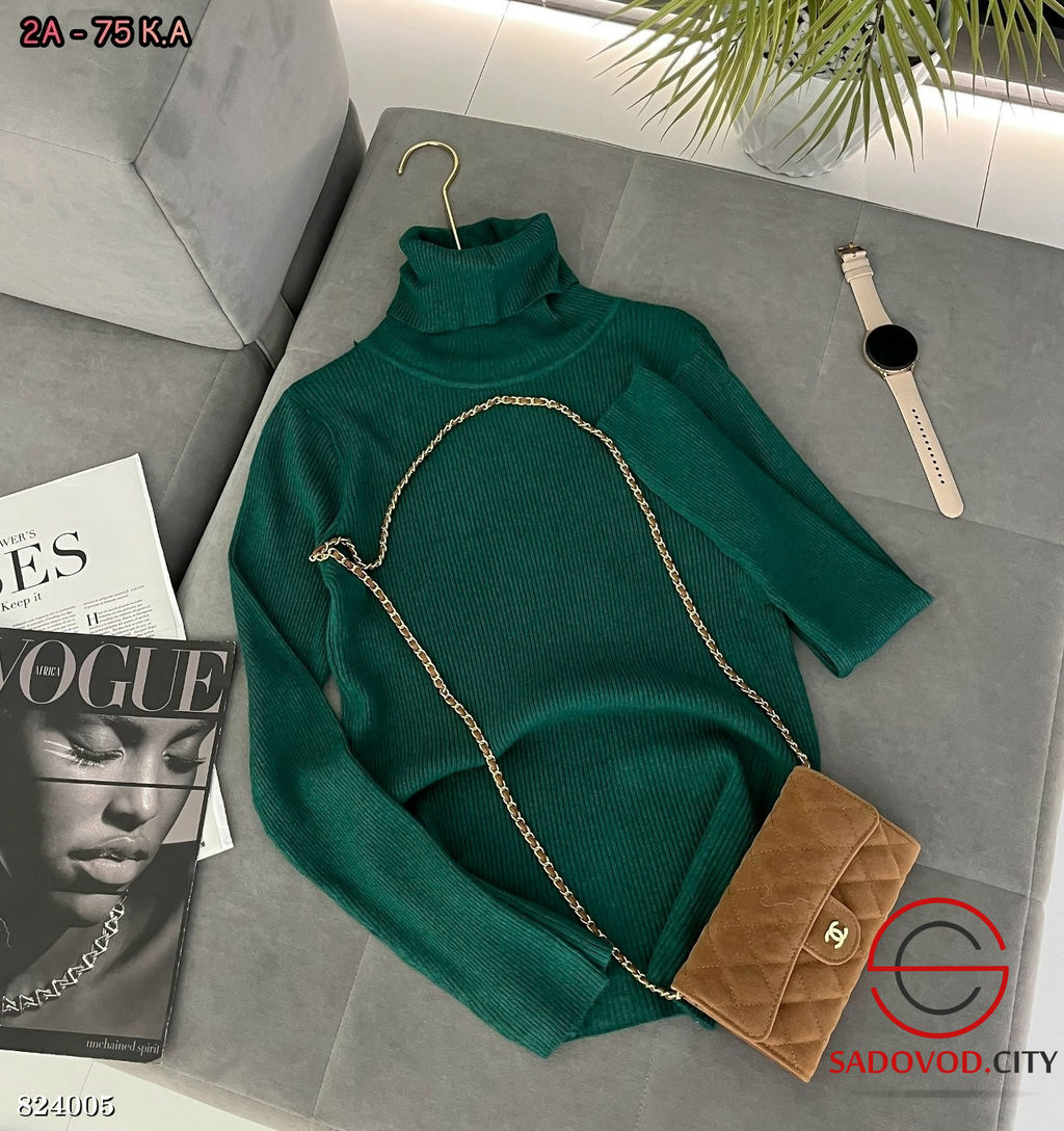 Водолазки в рубчик однотонная