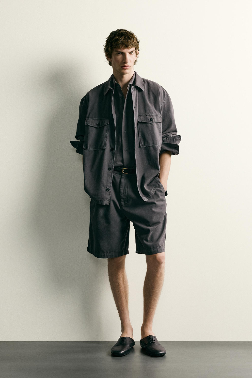 BERMUDA LAVADA RELAXED FIT / Gris
