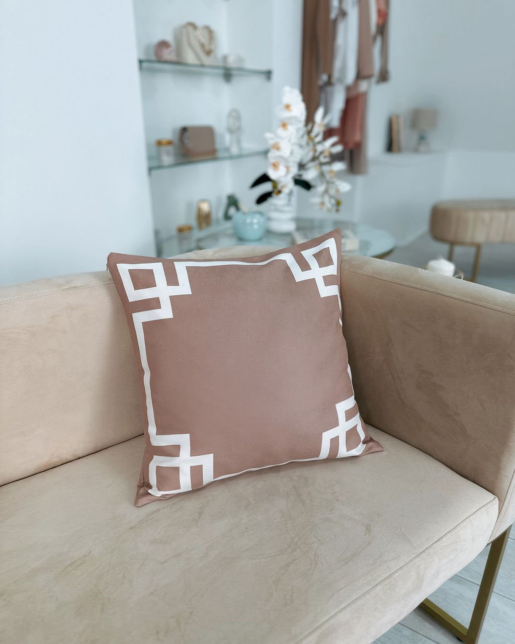 Декоративная наволочка P006