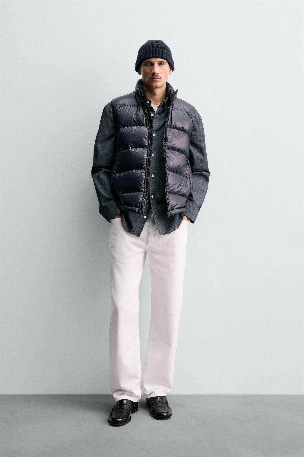 100% FEATHER WATER-REPELLENT DOWN GILET