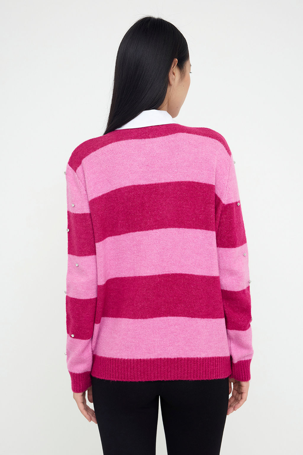 Teen Pembe Yumusak Dokulu Genis Kal?p Yaka Garnili Tas Islemeli Triko Kazak TWOAW26KZ00034 - Trendyolmilla фото 6