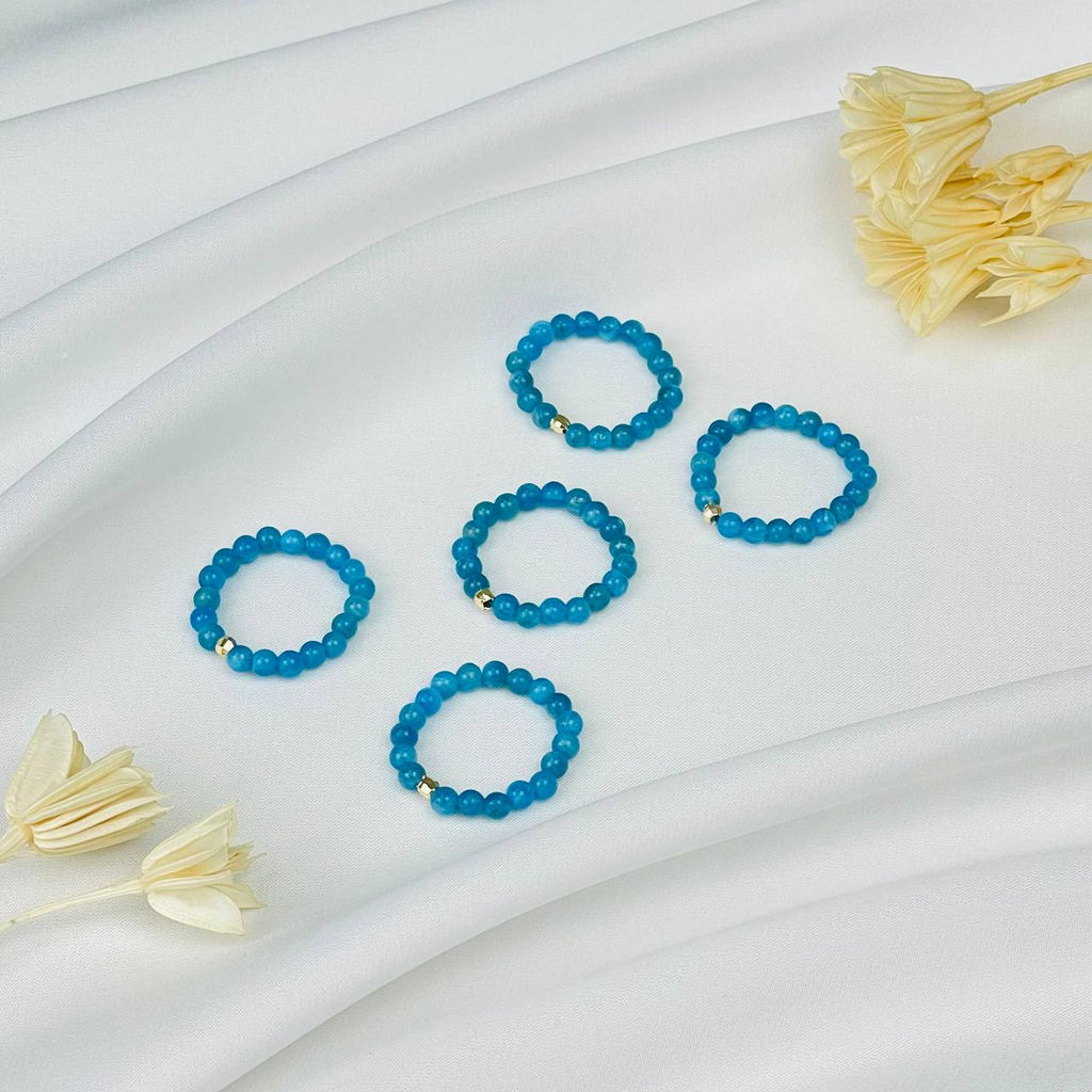 Кольцо на резинке из Апатита 18 р.