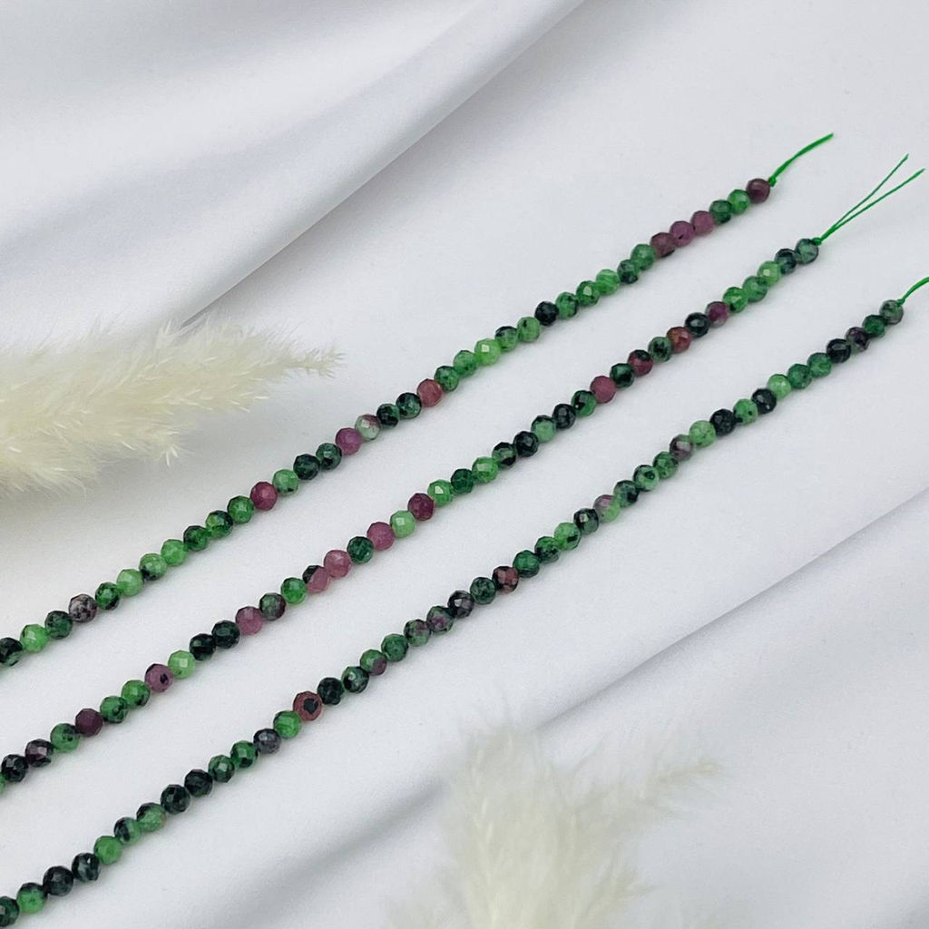 Бусины для рукоделия из Цоизита (Африка)