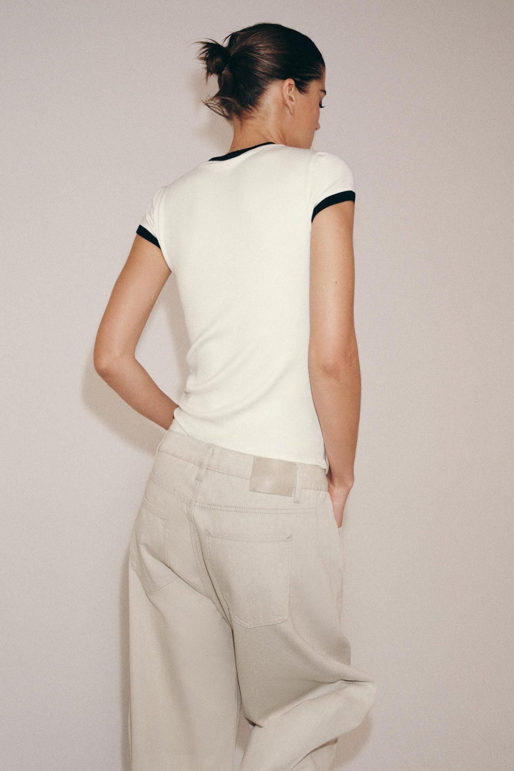 CAMISETA RIB CONTRASTE / Crudo - Zara фото 3