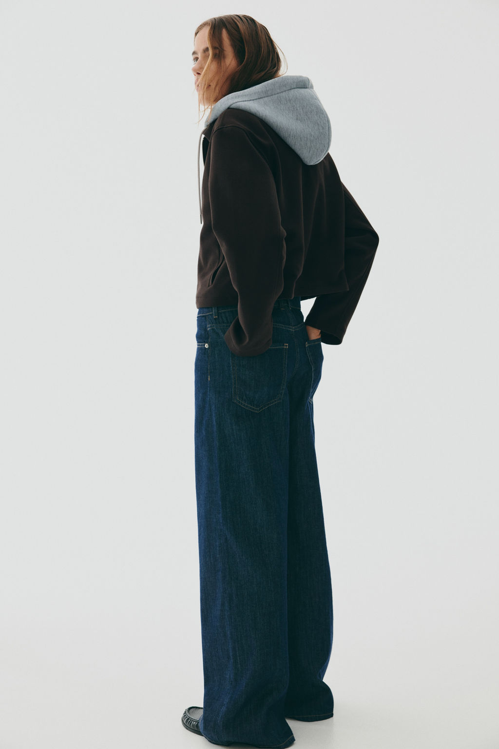 Chaqueta efecto neopreno con dise?o de doble capa - H&m фото 6