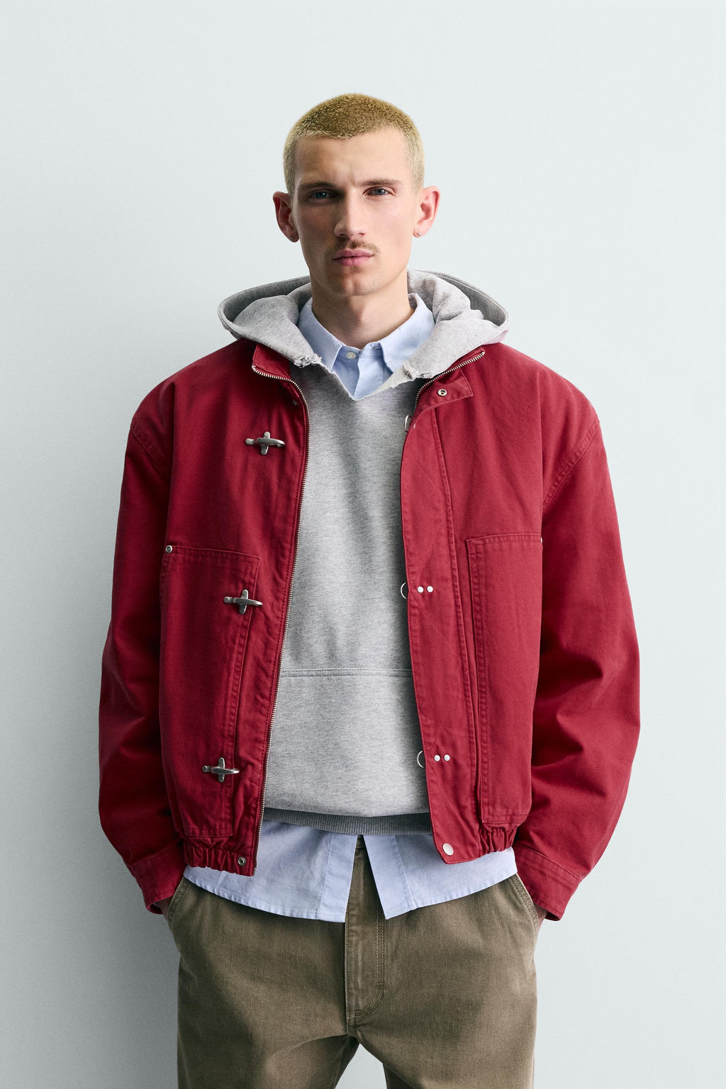 CAZADORA CROPPED FIT ALAMARES / Rojo - Zara фото 2