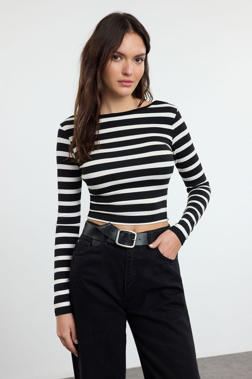 Trendyolmilla Beyaz*001 Cizgili S?rt Dekolteli Slim/Vucuda Oturan Regular/Normal Boy Orme Bluz TWOAW25BZ00009  фото 6