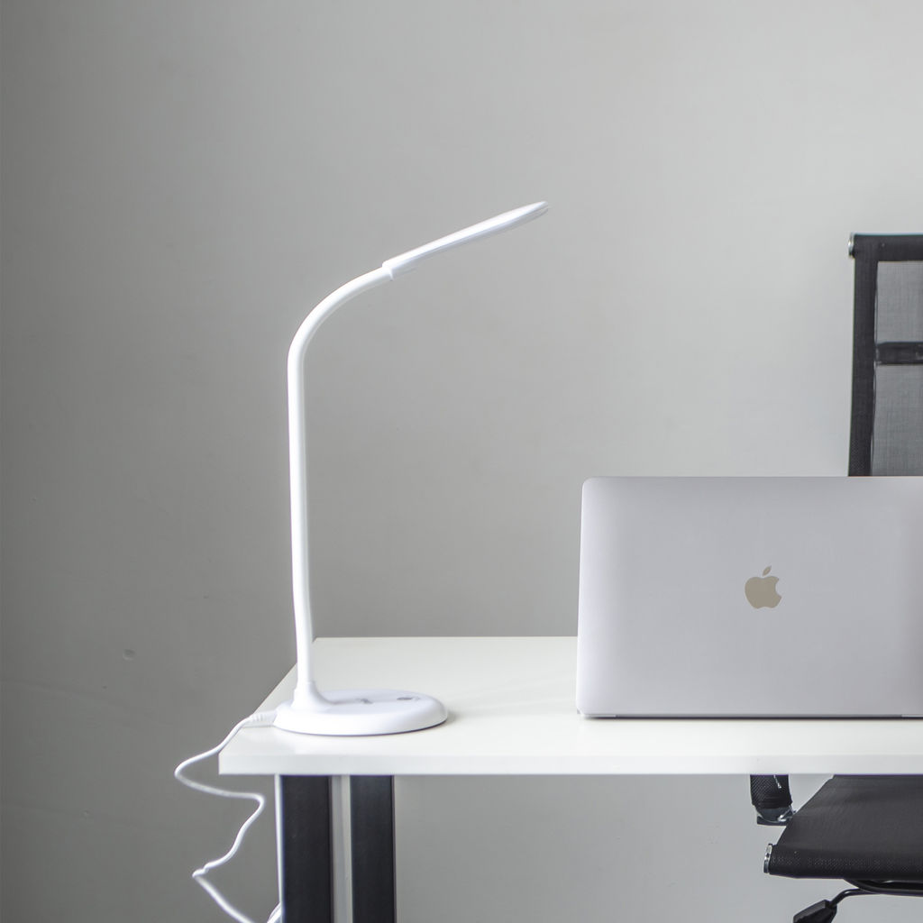 TLD-507 White/Светильник настольный/LED/550Lm/5000K/Цвет-белый