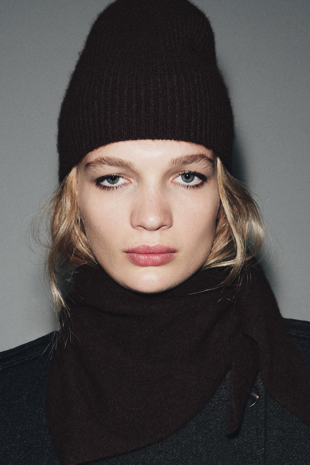 BEANIE RIB LANA Y CASHMERE / Marr?n