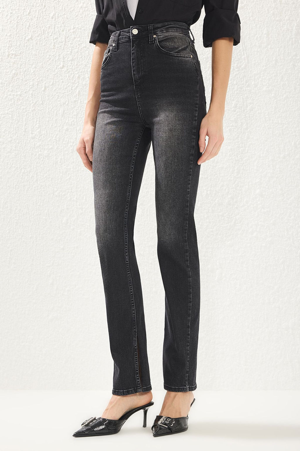 TRENDYOLMILLA Koyu Mavi Y?rtmacl? Super Yuksek Bel Slim Flare Jeans TWOSS22JE0643  фото 19