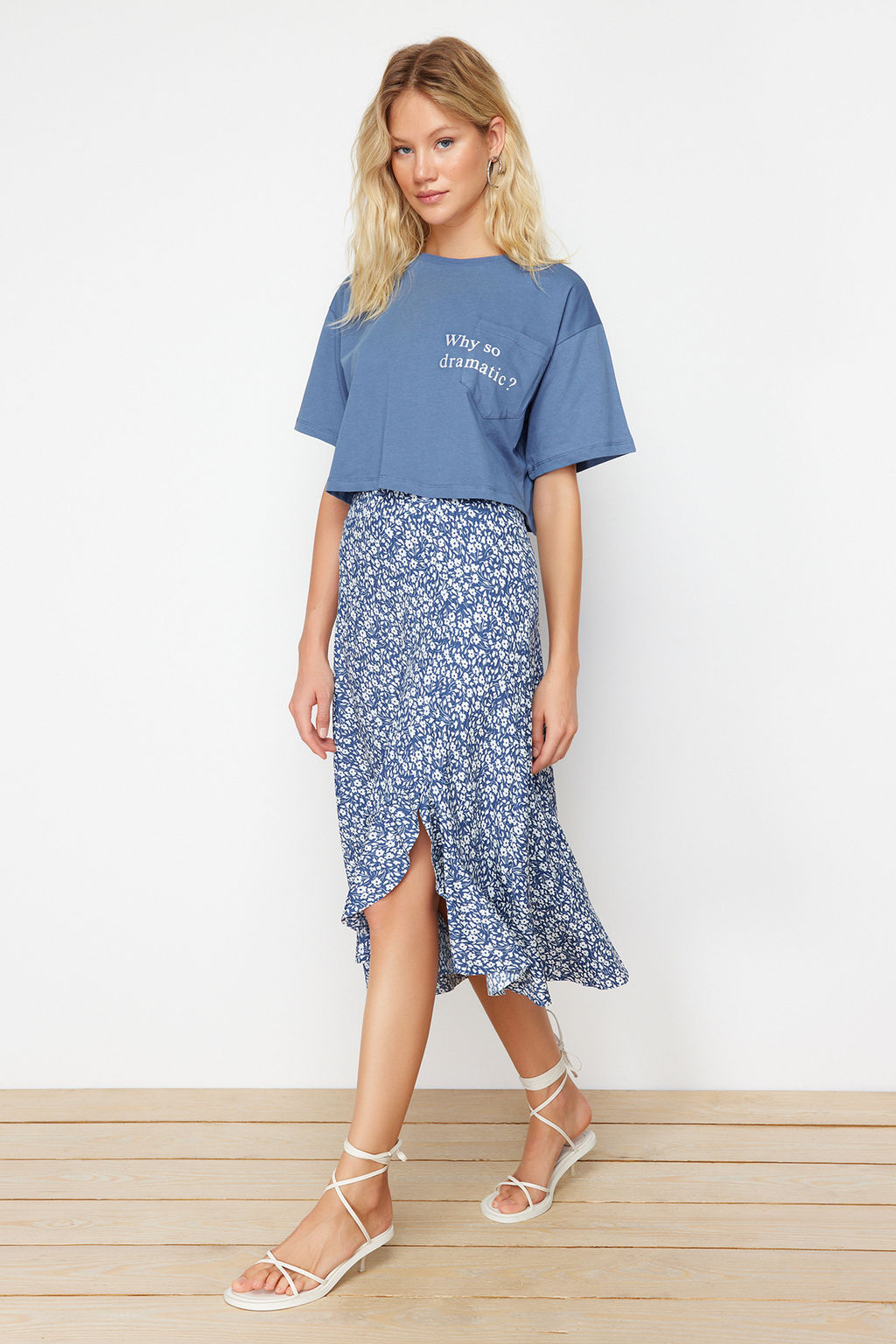 TRENDYOLMILLA K?rm?z? Bask?l? Buzgu Detayl? ve Volanl? Yuksek Bel Esnek Etek TWOSS21ET0029 фото 45