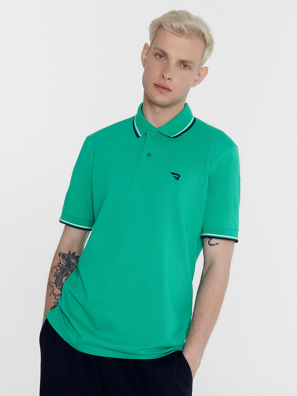 Поло мужское в зеленом цвете зеленый топаз 111850/1