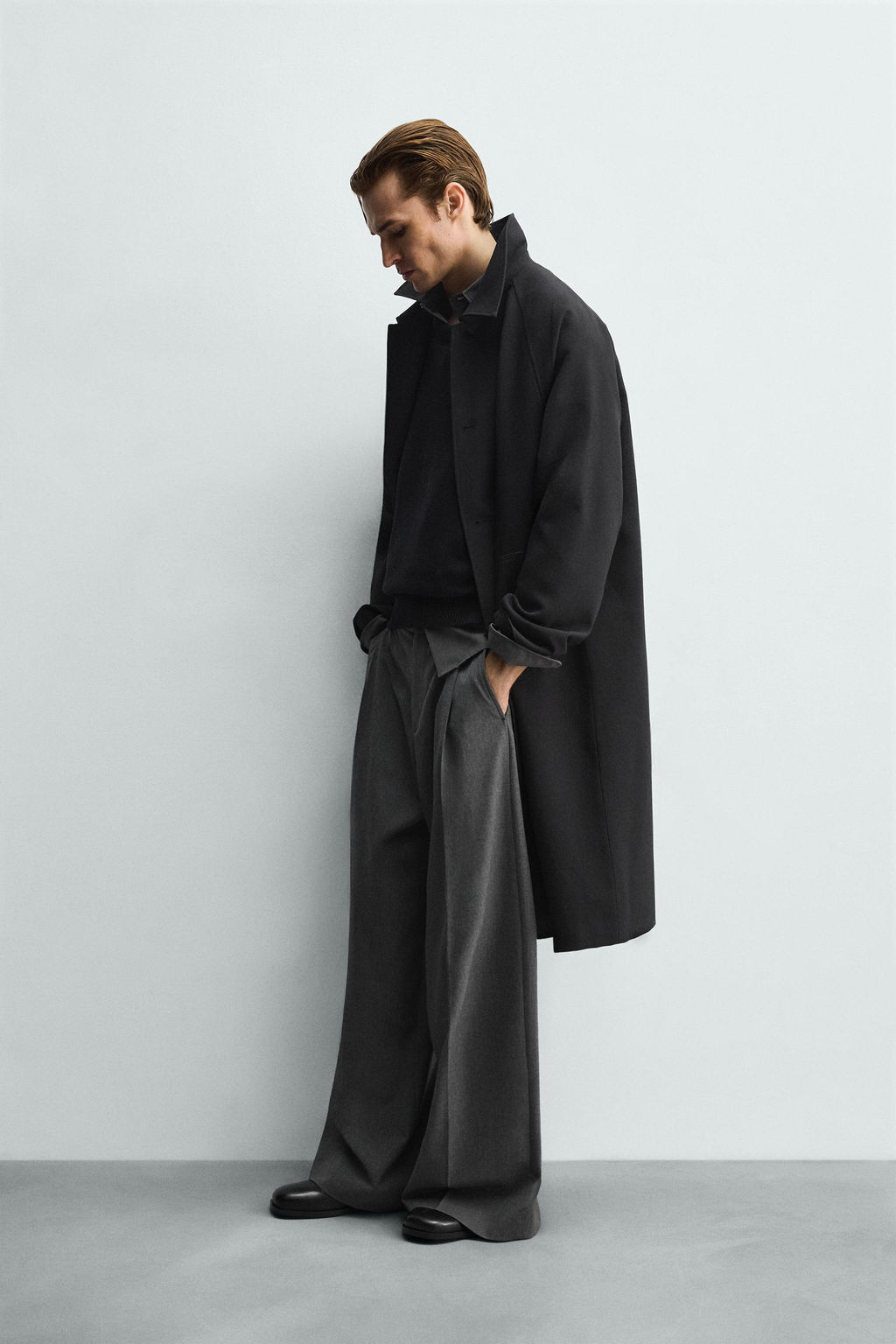 PANTAL?N WIDE FIT PLIEGUES / Gris