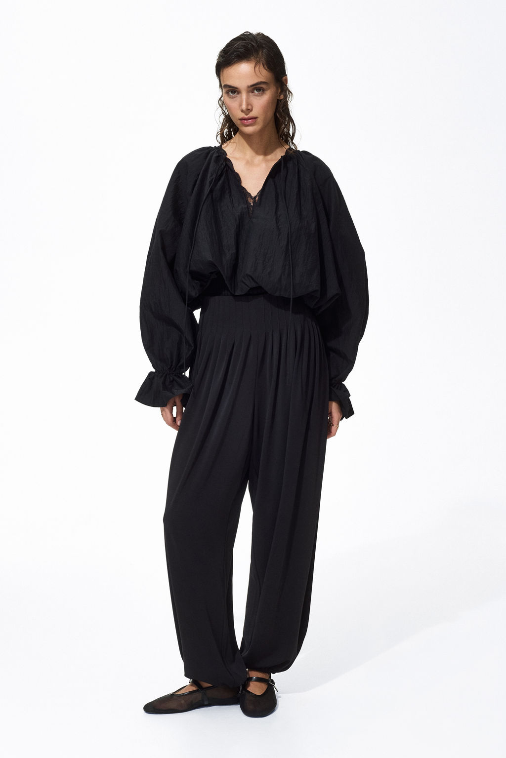 Pantal?n plisado con perneras barrel - H&m фото 3