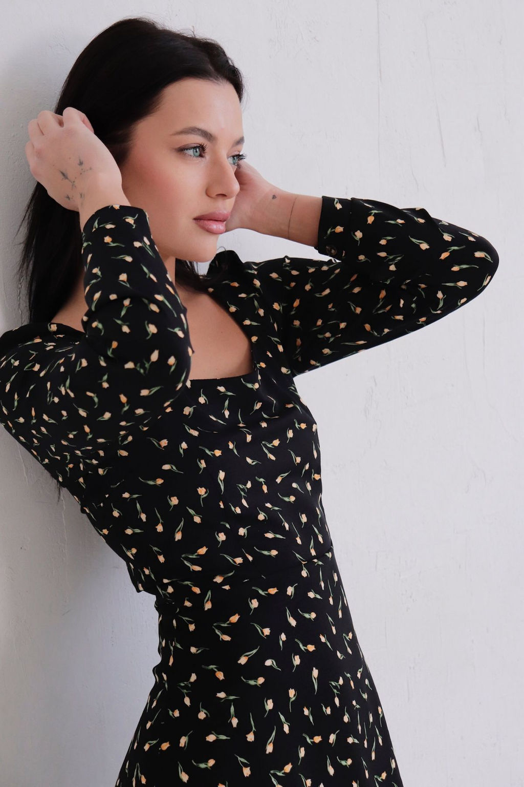 Платье с вырезом каре чёрное в цветок - Martichelli фото 10