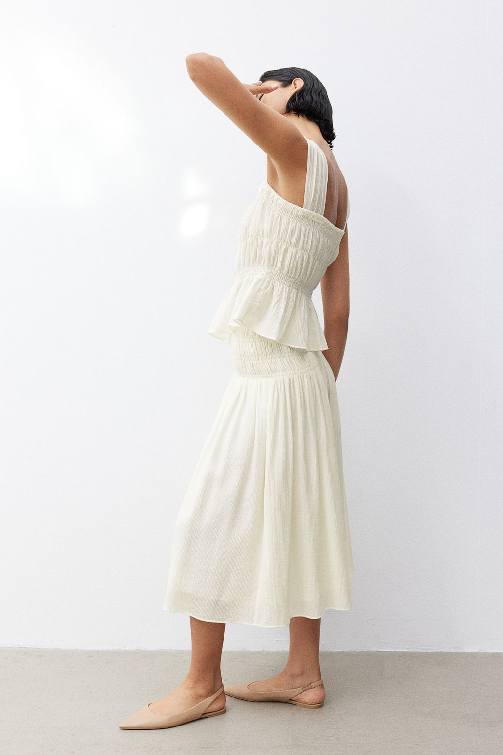 Falda de crepe con cintura nido de abeja - H&m фото 4