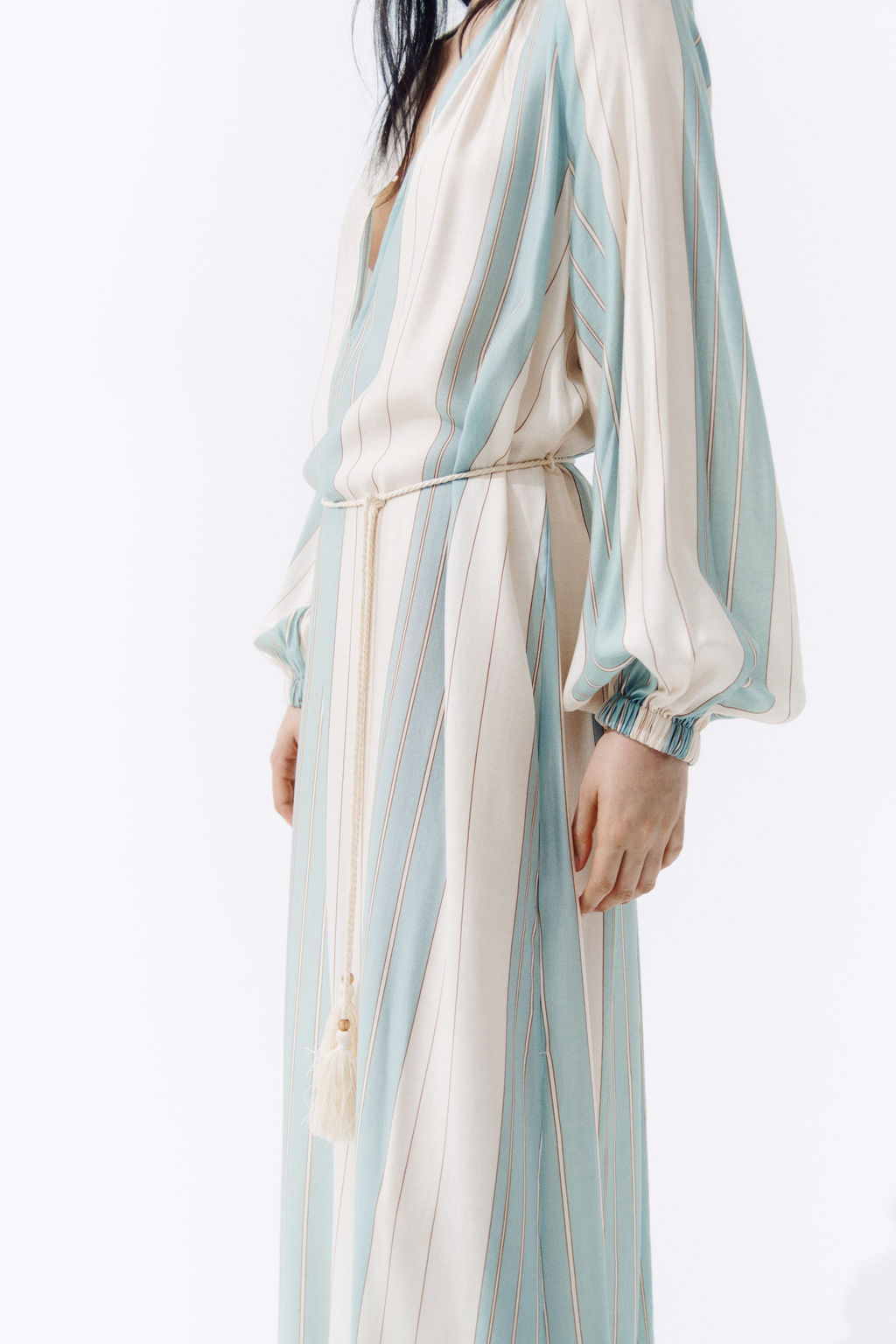 Vestido oversize con cintur?n de anudar - H&m фото 5