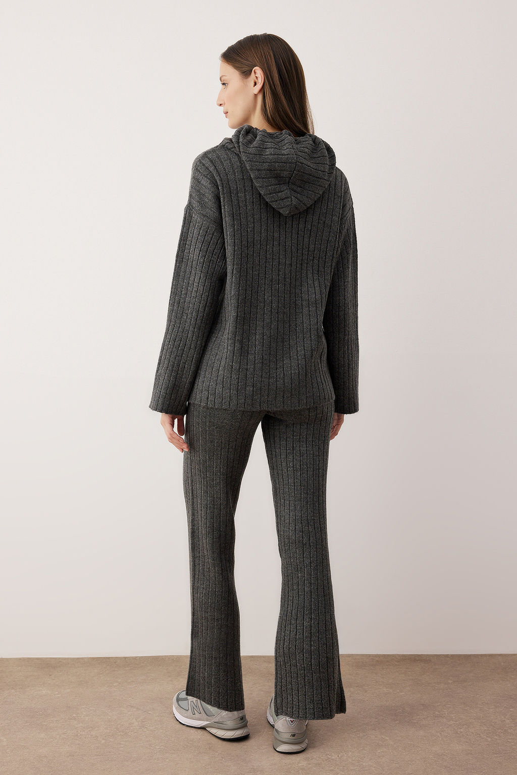 Antrasit Yumusak Dokulu Kapusonlu H?rka-Pantolon Triko Alt - Ust Tak?m TWOAW26AU00048 - Trendyolmilla фото 4