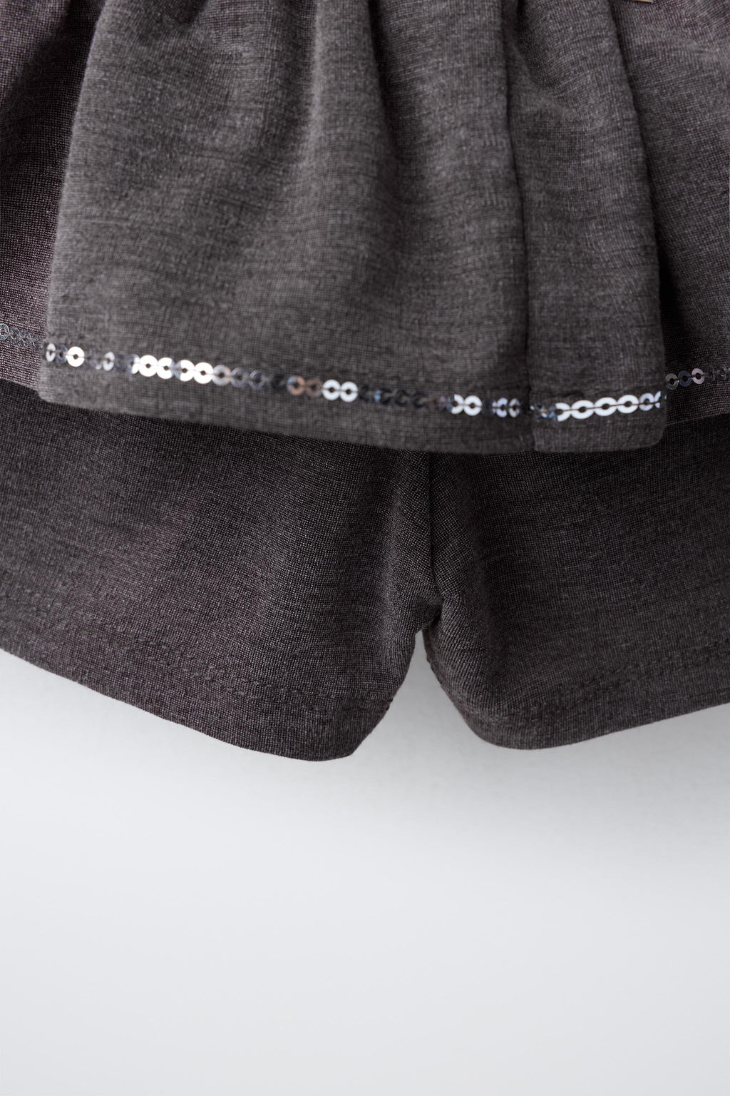 FALDA VOLANTES LENTEJUELAS / Gris antracita - Zara фото 3