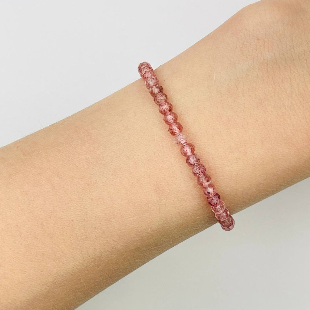Браслет из Кварца клубничного (Бразилия) 18 см +
