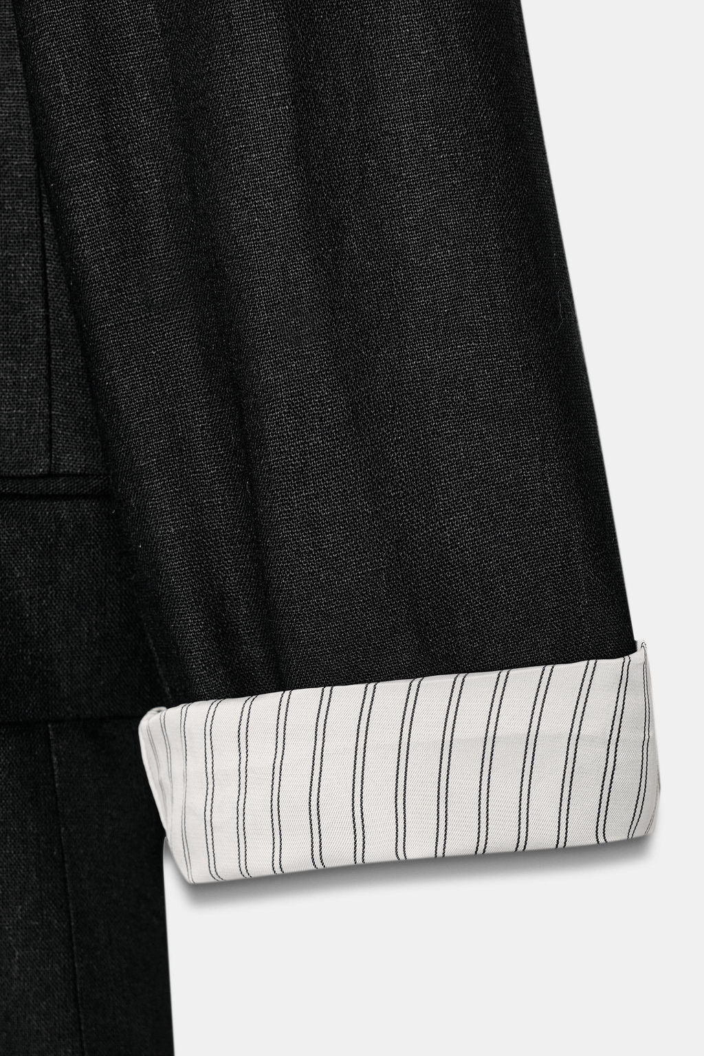 BLAZER CON LINO MANGA REMANGADA / Negro - Zara фото 8