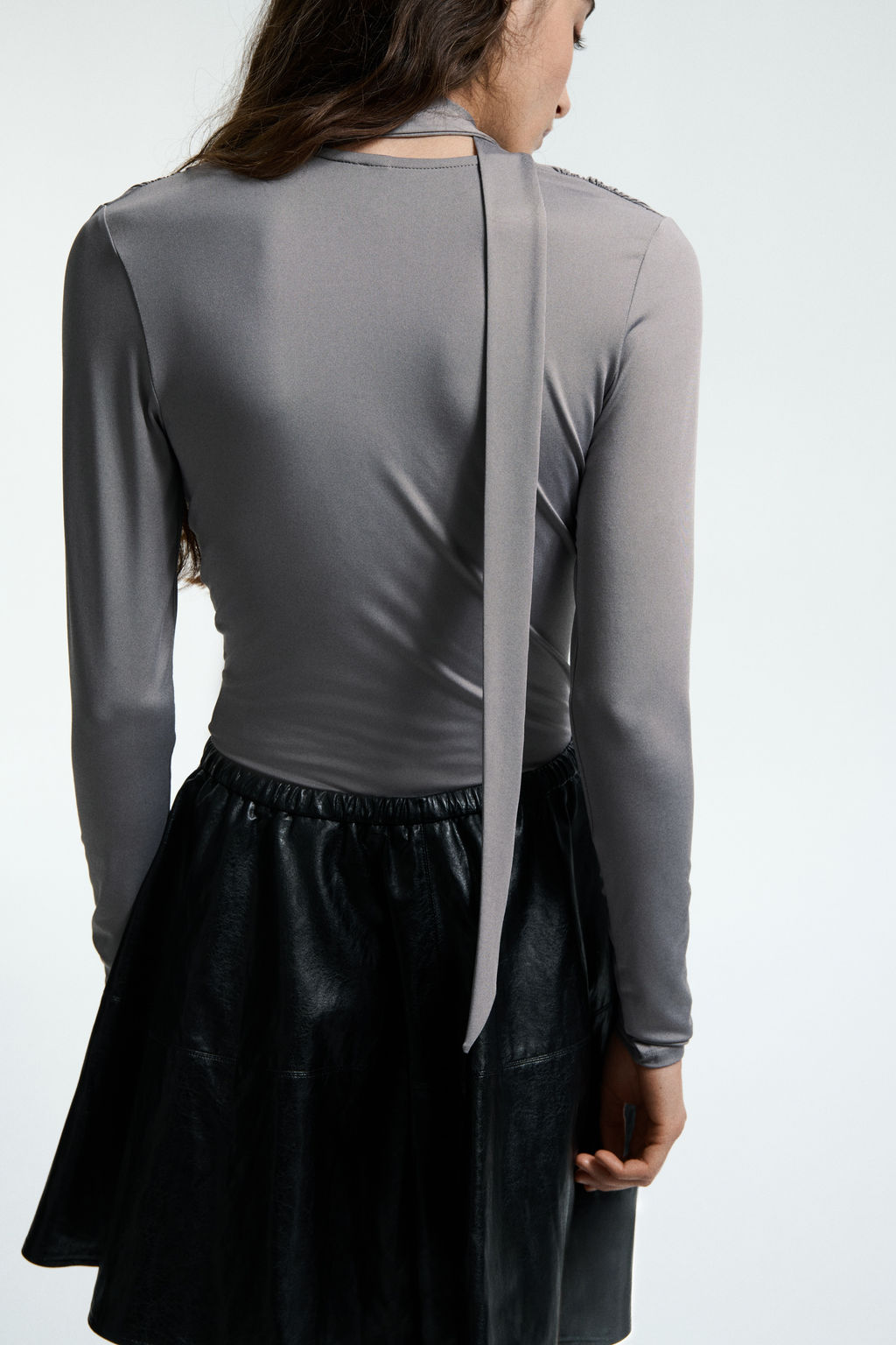 Top con detalle de fular - H&m фото 5