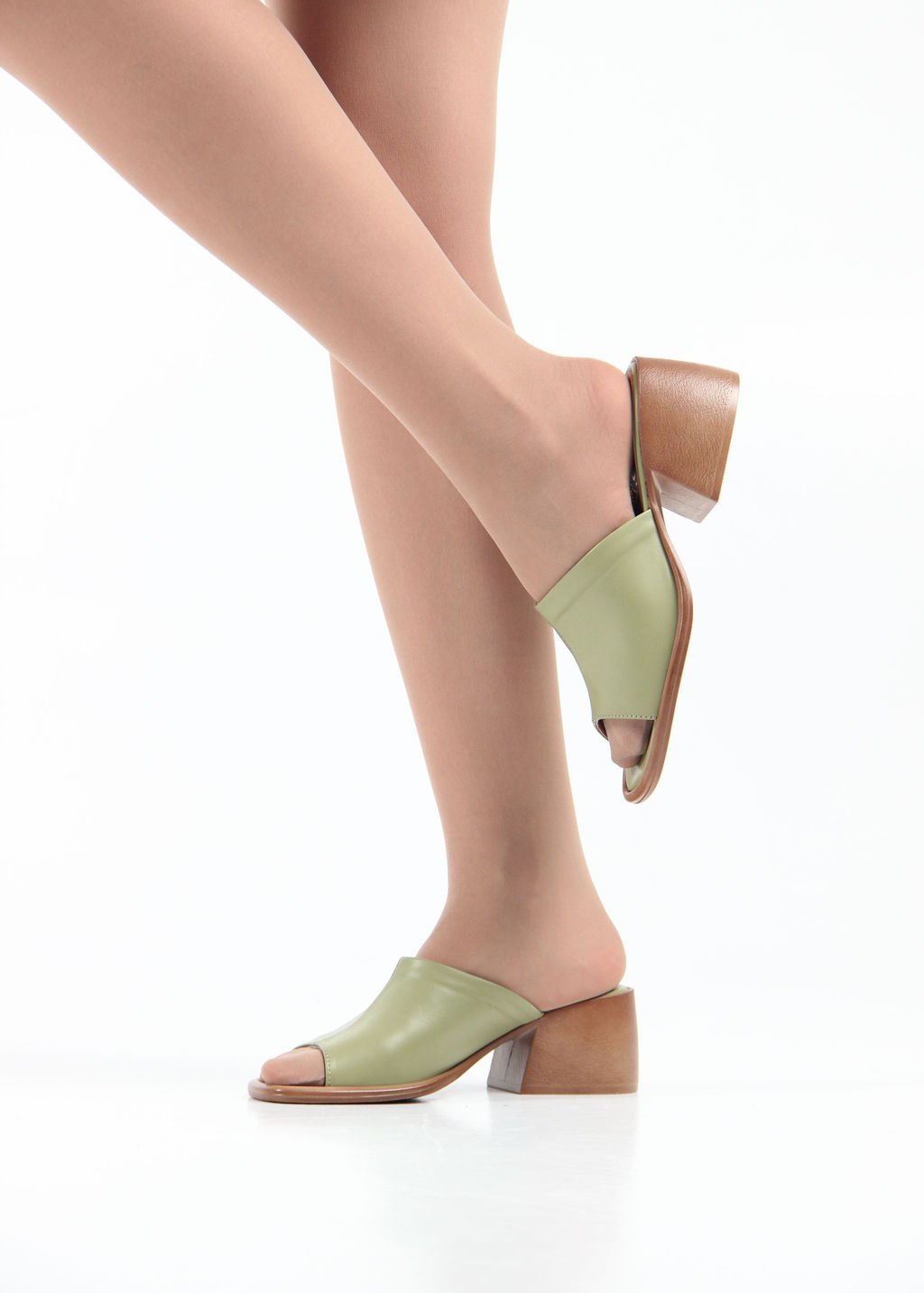 Сабо 4012.23663be. Оливо-орех