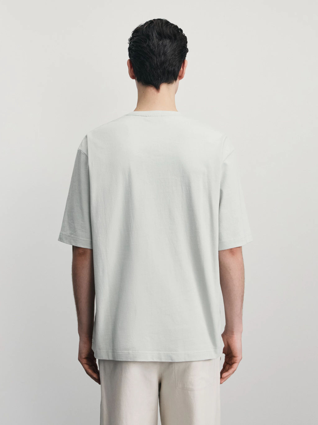 Футболка с вышивкой на груди / Zarina  фото 5