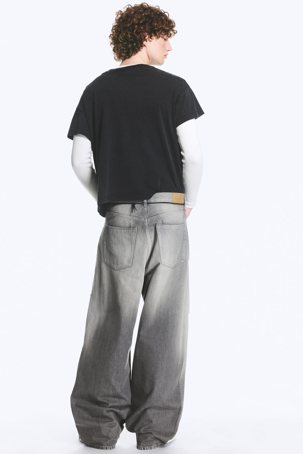 Vaqueros unisex de tiro medio y pernera baggy holgada Astro - H&m фото 4