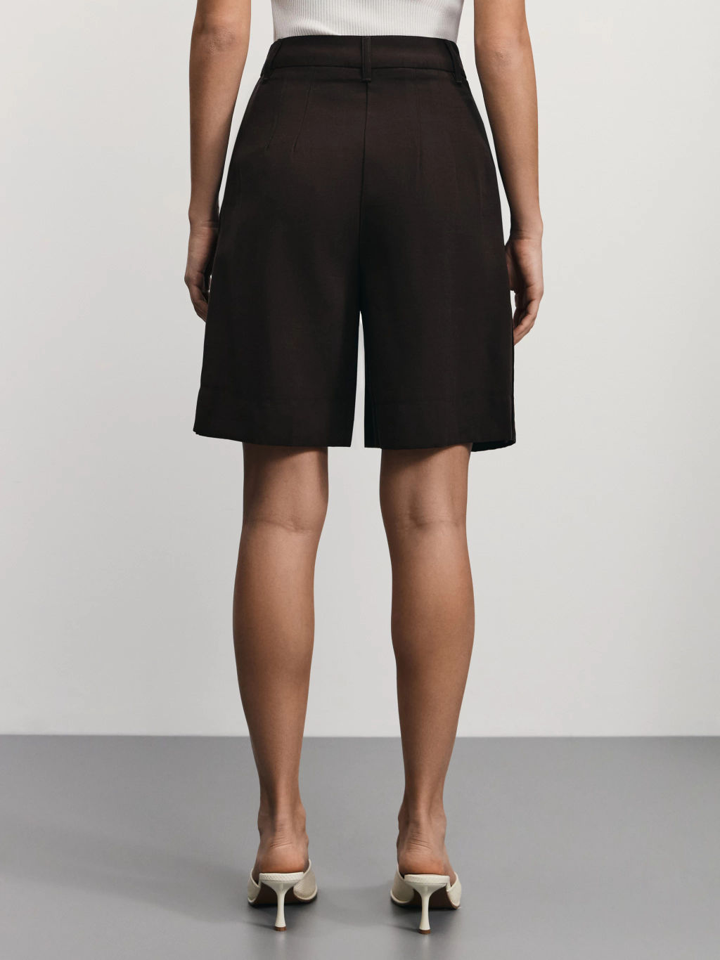 Шорты из вискозы с разрезом / Zarina  фото 5