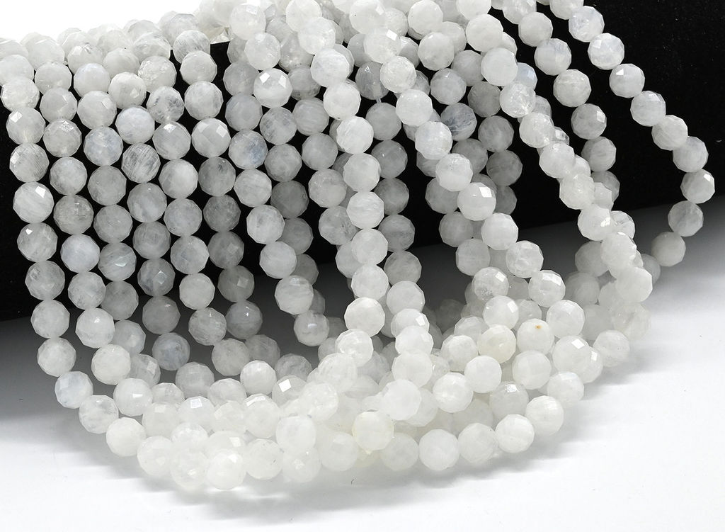 Бусины из лунного камня (Адуляр) шарик гр.8мм, 39см, 51 бусина Радуга камня
