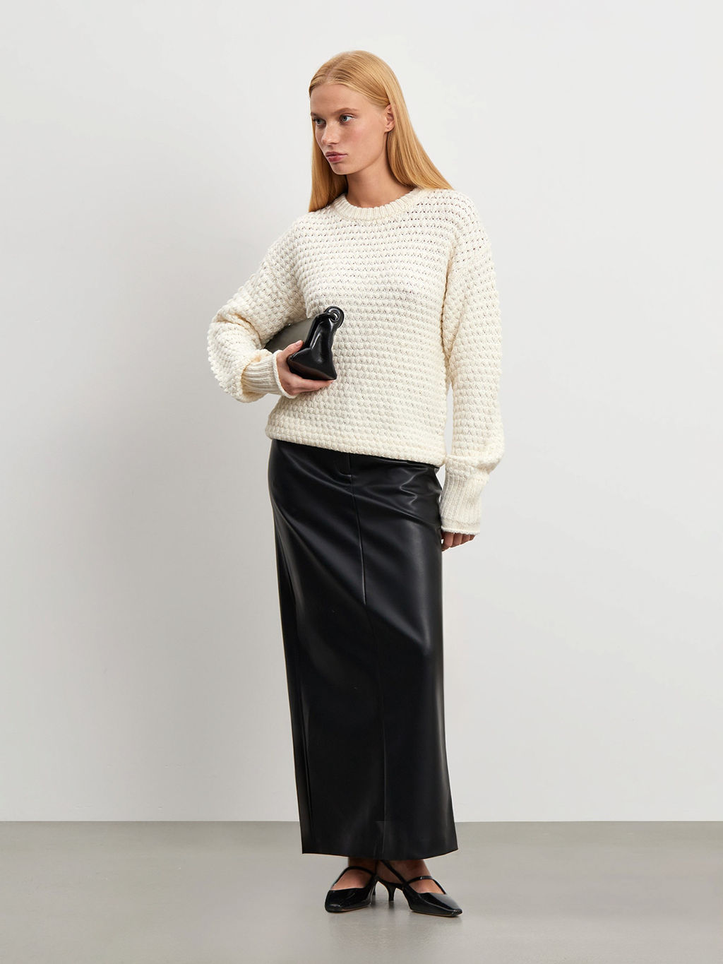 Джемпер с текстурной вязкой - Emka фото 2