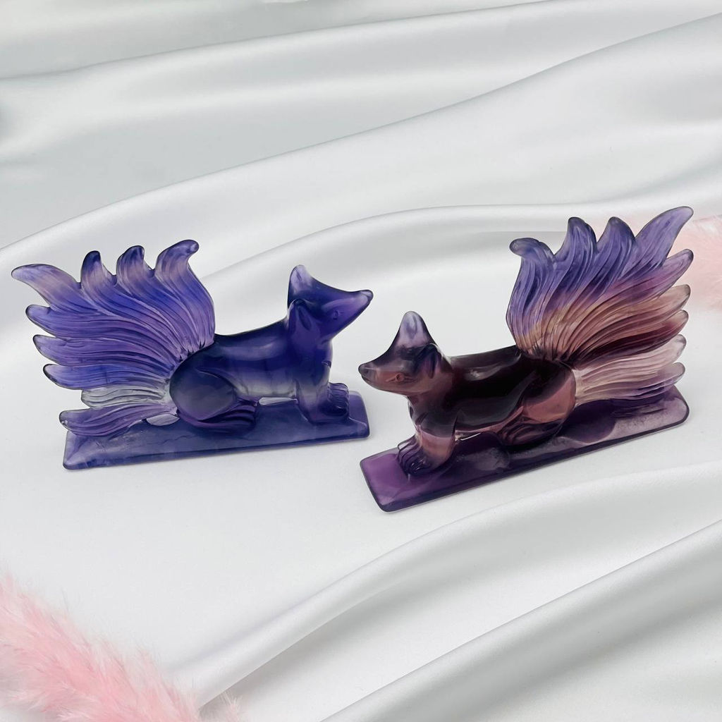 Статуэтка резная Лиса "Кицунэ" из Флюорита