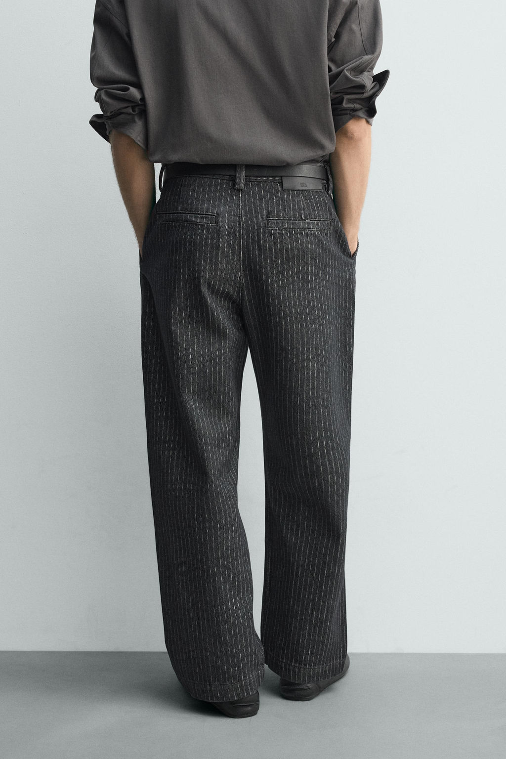 PANTAL?N CHINO RAYA DIPLOM?TICA RELAXED FIT / Gris - Zara фото 3