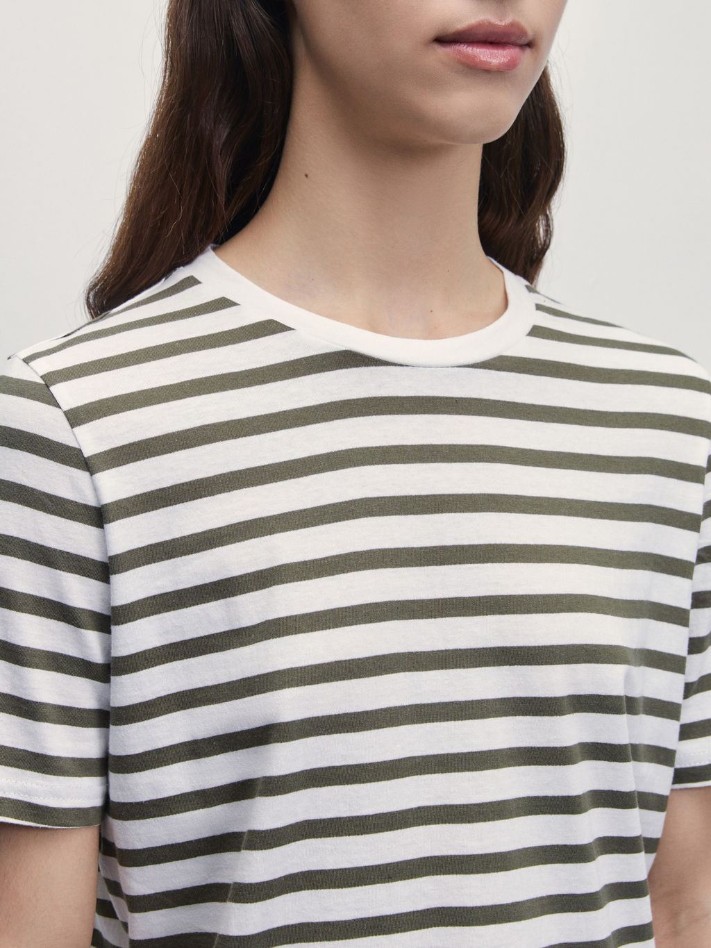 Футболка из хлопка в полоску / Zarina  фото 6