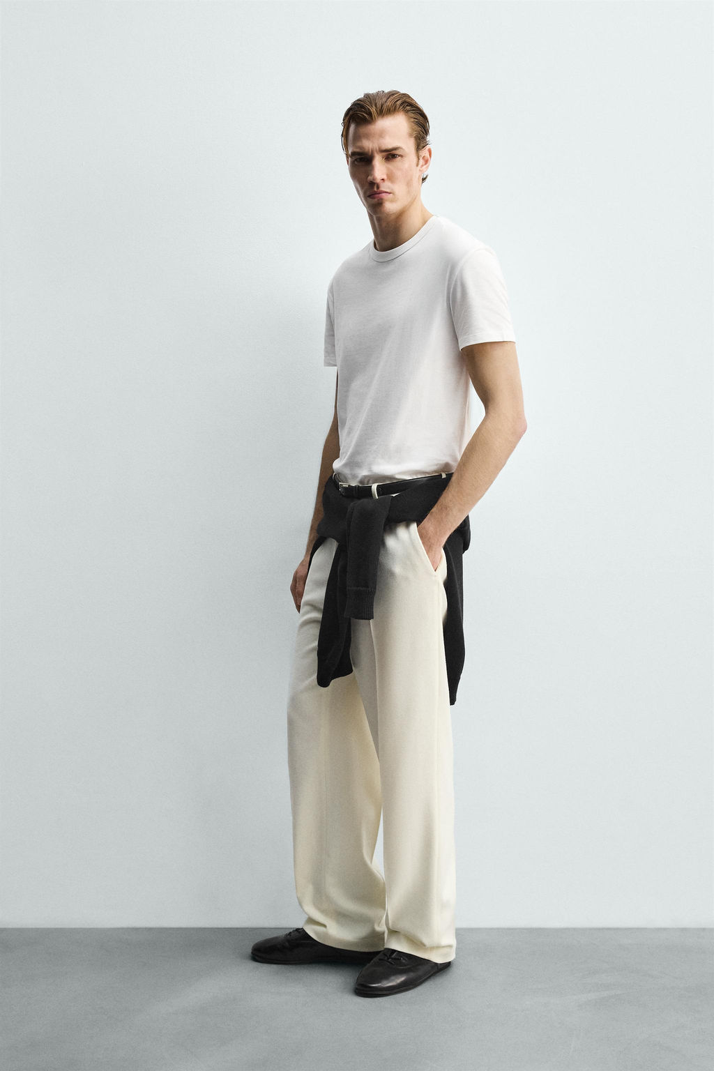 T-SHIRT WITH CONTRAST PATCH - Zara фото 19