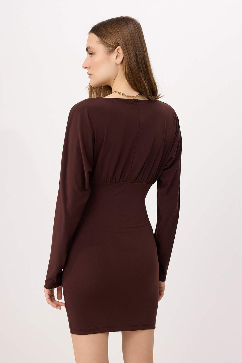 Kahverengi Bodycon V Yaka Uzun Kollu Buzgulu Mini Esnek Orme Elbise TWOSS26EL00630 - Trendyolmilla фото 4