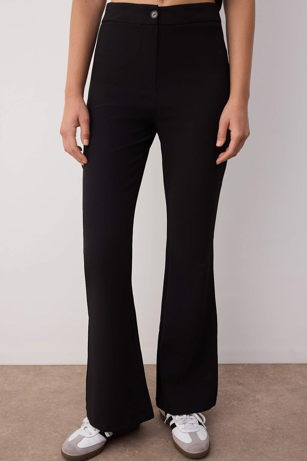 Siyah Flare Ispanyol Paca Bootcut Dokuma Pantolon TOFAW19BB0581