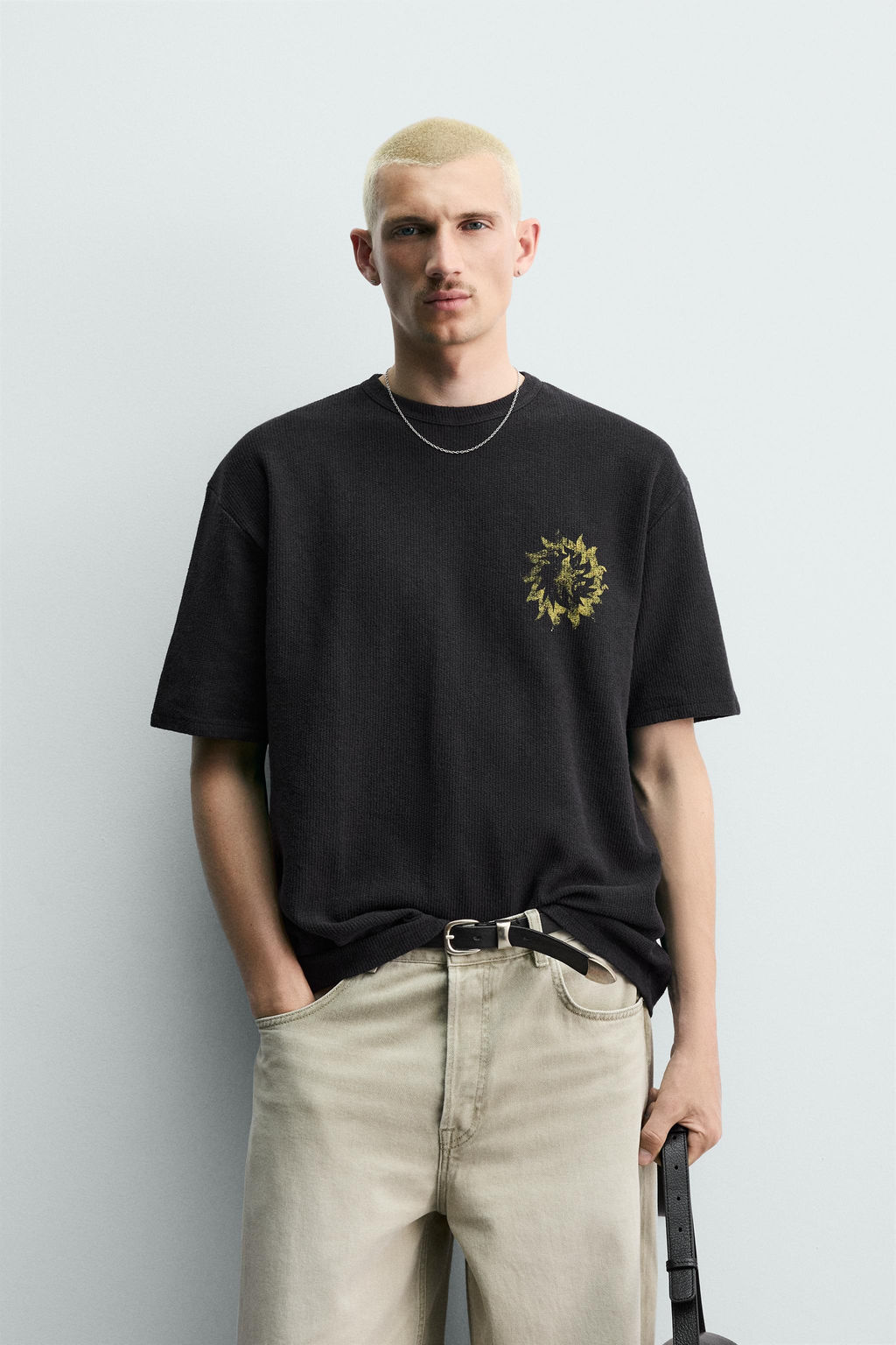 CAMISETA PUNTO LAVADO ESTAMPADOS / Negro