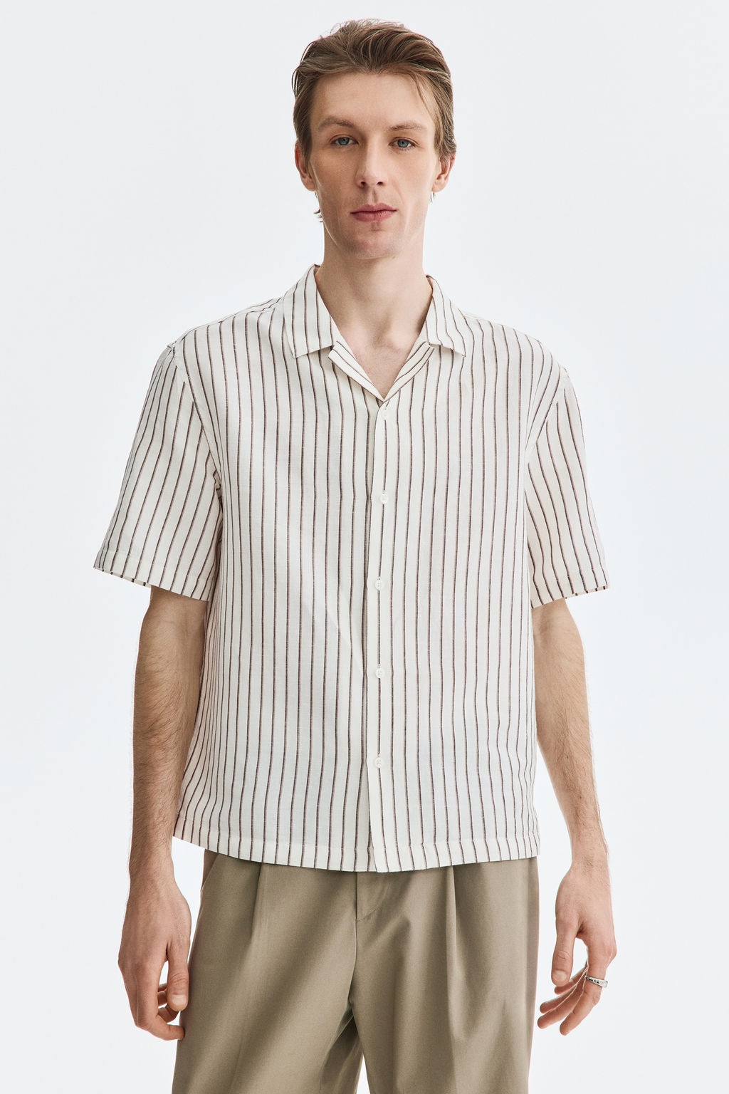 Camisa resort en mezcla de lino Relaxed Fit - H&m фото 8