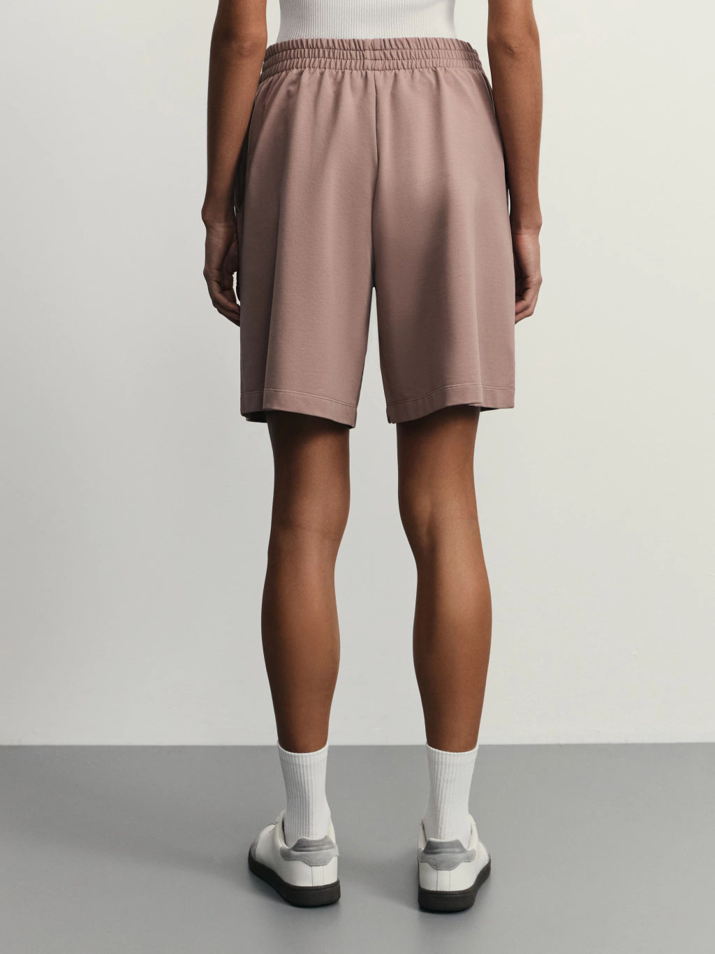 Трикотажные шорты с эластичным поясом / Zarina  фото 5