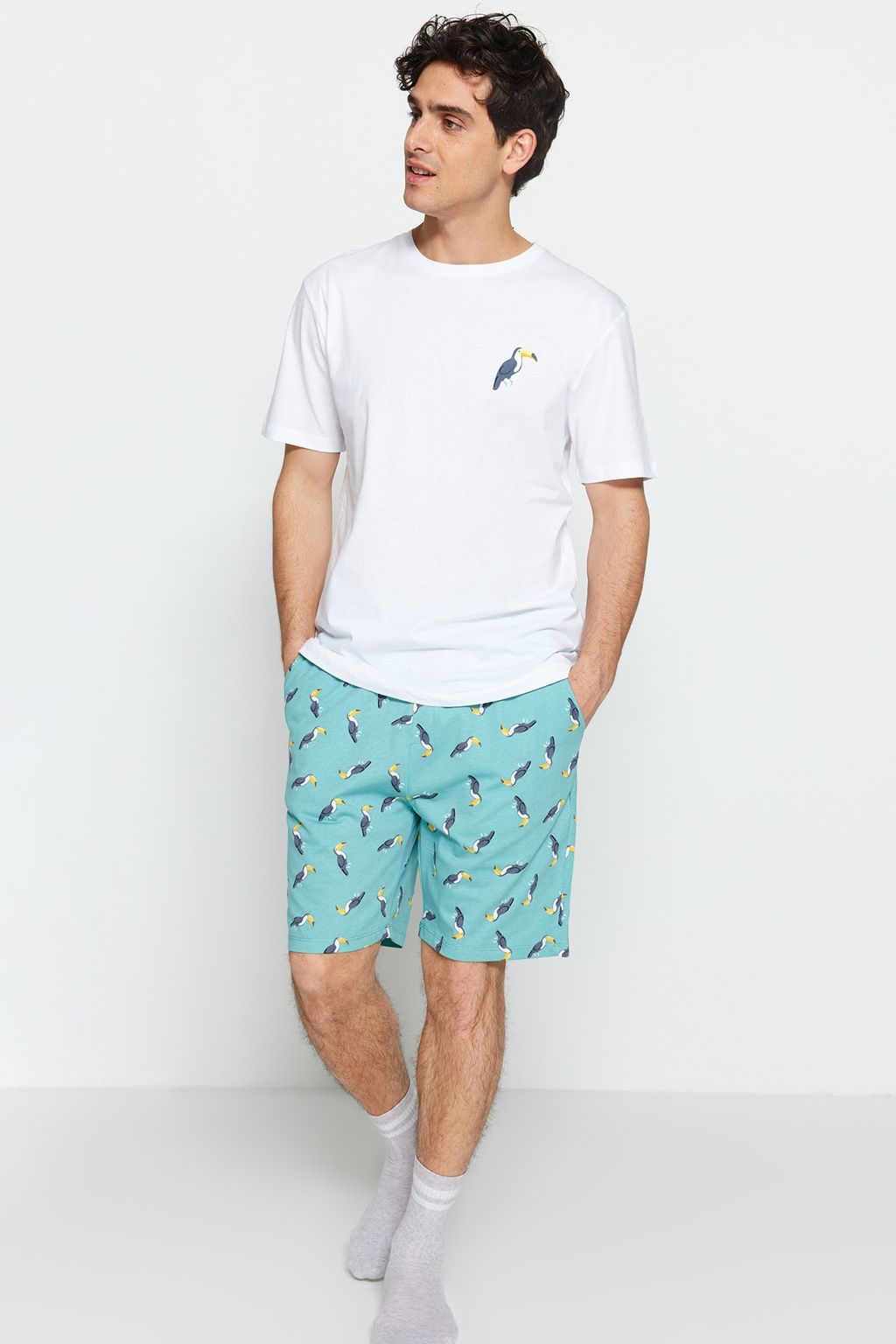 TRENDYOL MAN Yesil Regular Fit Orme Sortlu Pijama Tak?m? TMNSS23PT00033