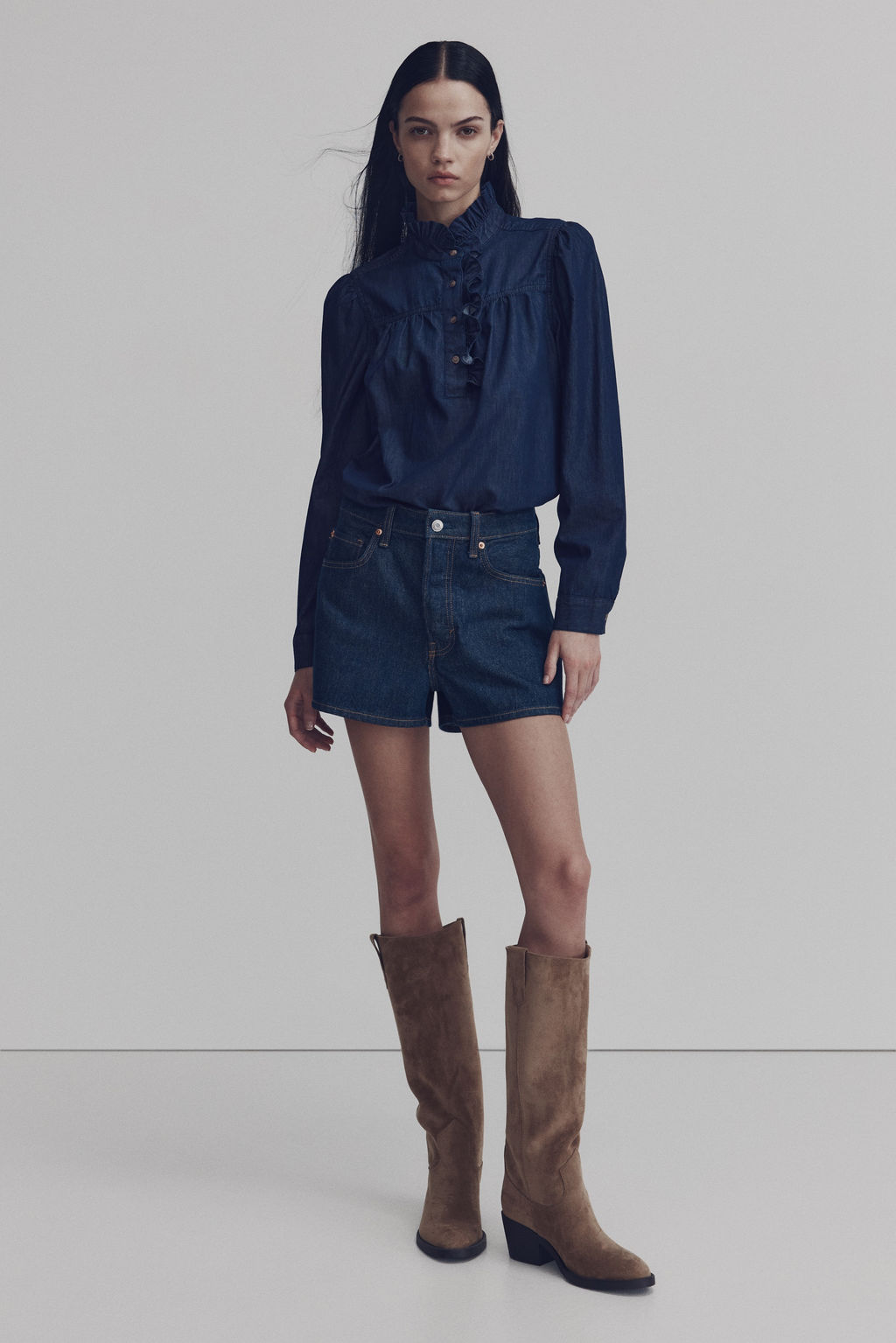Blusa denim con cuello de volantes - H&m фото 2