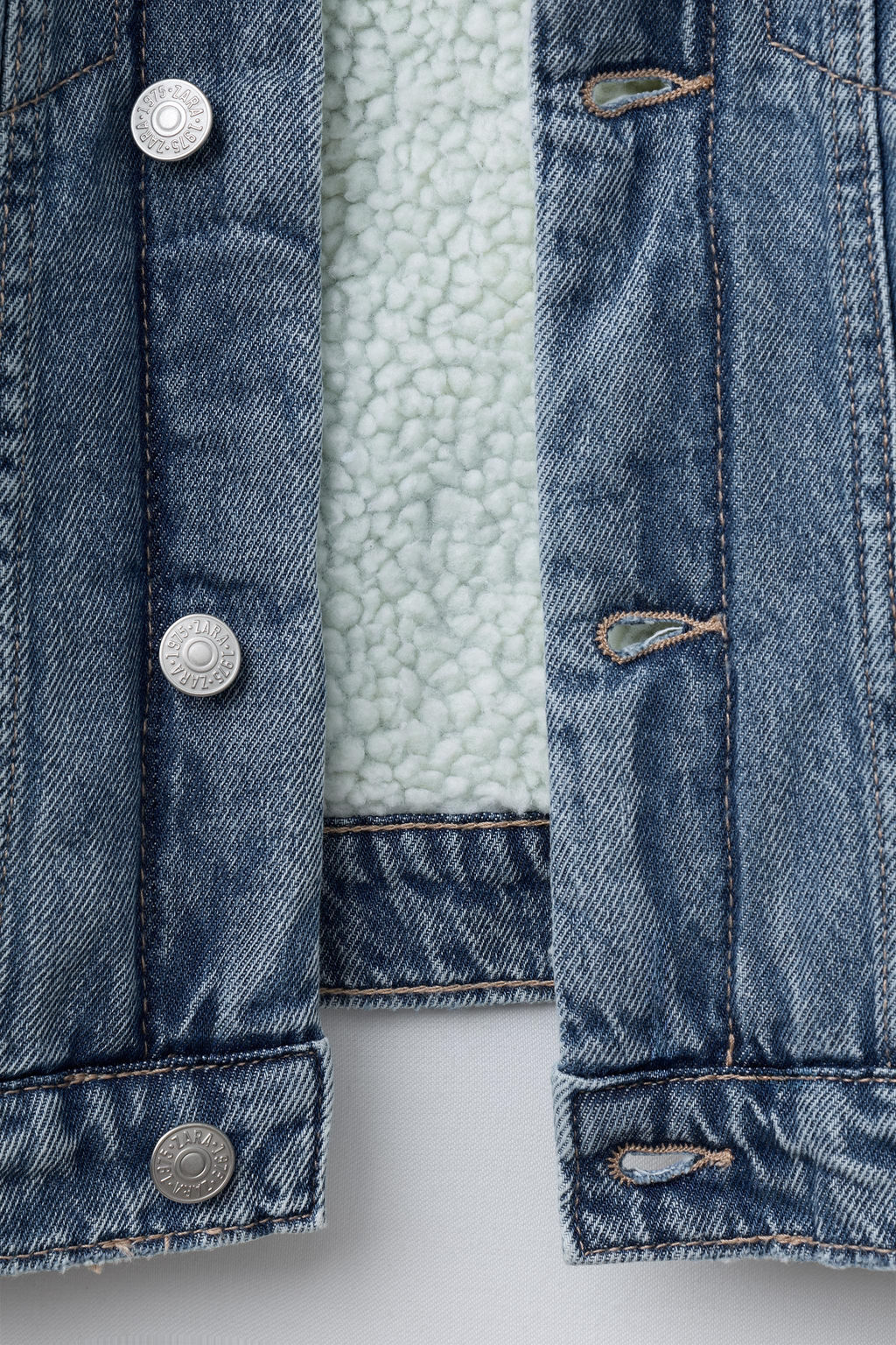 DENIM JACKET WITH FAUX SHEARLING - Zara фото 8
